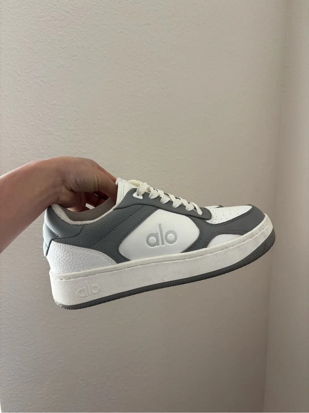 ALO Recovery Mode Sneaker (6.5)